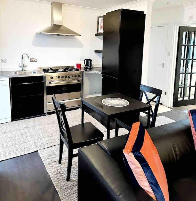Central London Apartment - Yvonne Экстерьер фото